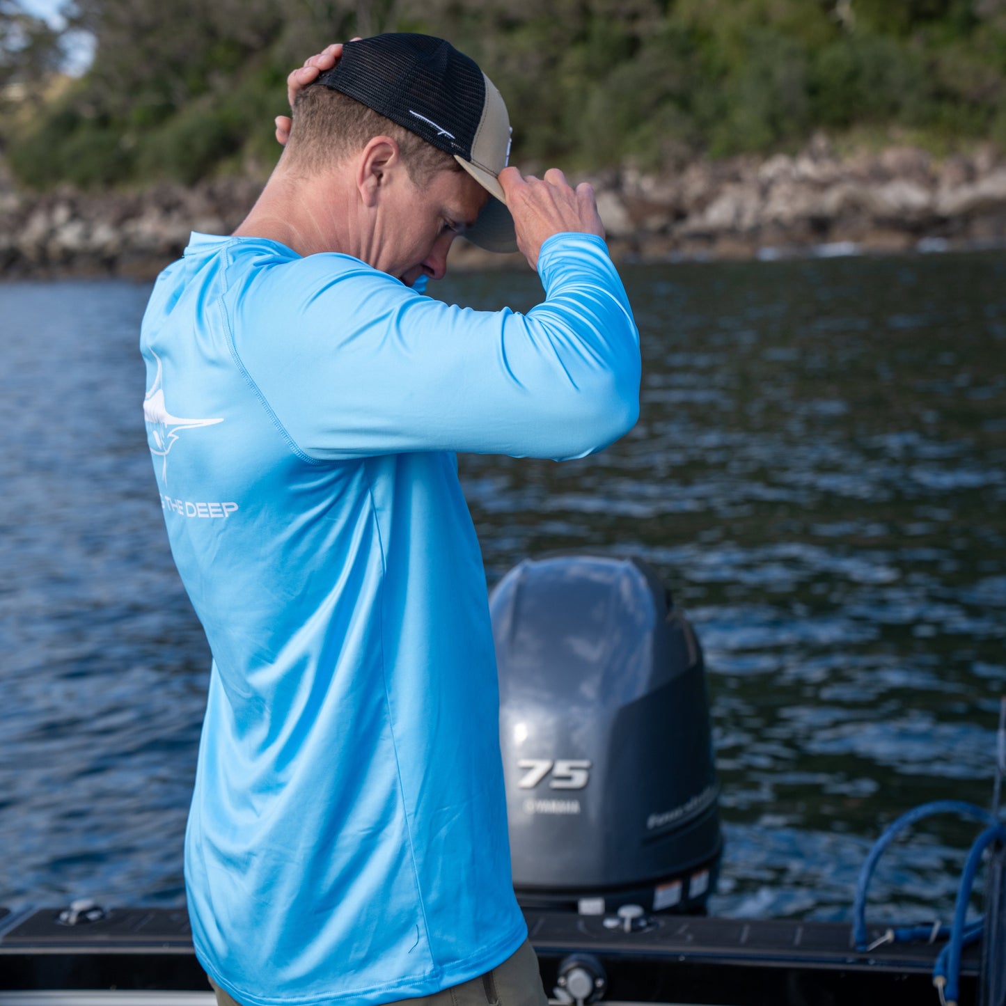 Long Sleeve Fishing Shirt 'Hunting the Deep'